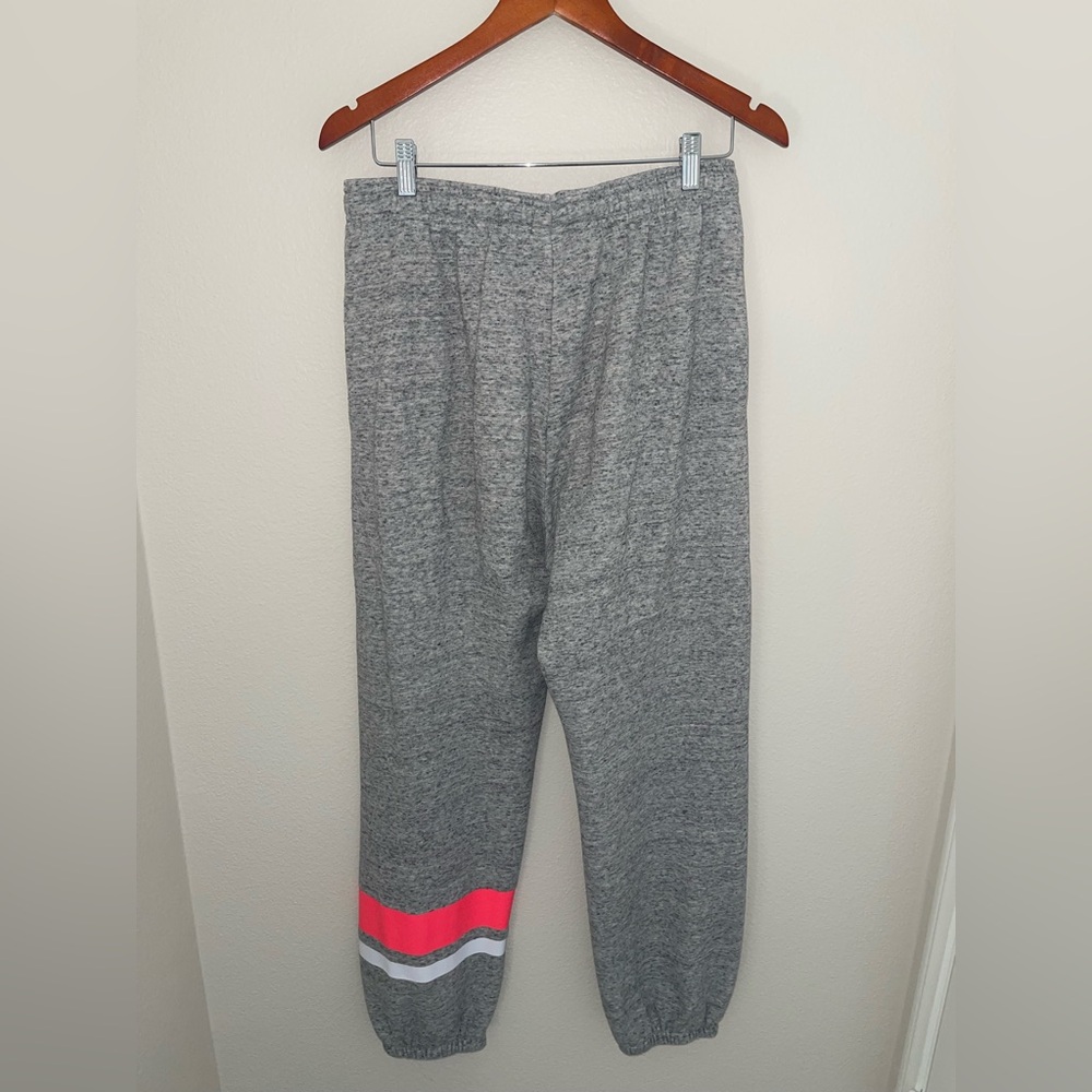 Victoria’s Secret PINK Gray Matching Set Hoodie + Baggy Pants - Picture 4 of 8
